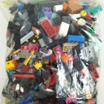 1kg approx assorted lego - A