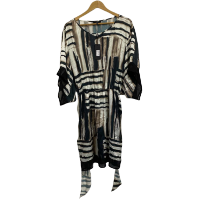  Womens  Size 8 Black  / Brown / White 