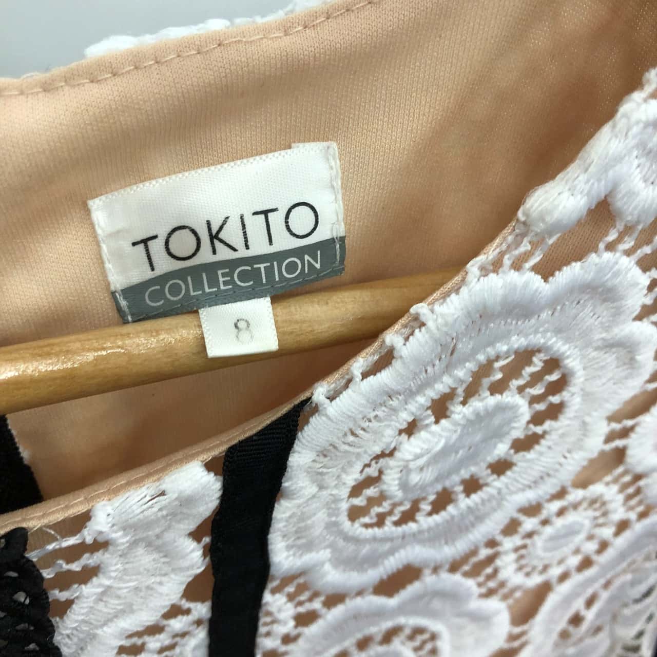 Robe Cocktail Robert Rodriguez Noire Et Blanche - Taille 8 - Style Fit & Flare à Volants - Neuve Sans étiquettes