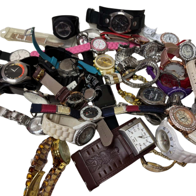 Watch bundle of 40 pieces
