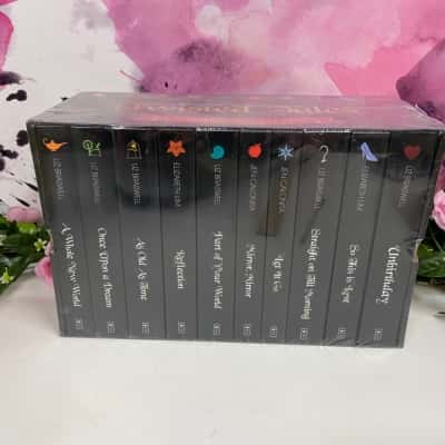 Twisted Tales (Enchanted Collection) Disney