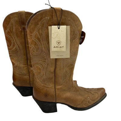 ARIAT Women's Round Up D Toe Wingtip Boots in Sandstorm Size US 9
