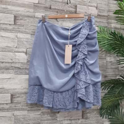 Keepsake the Label Womens  Size XL Midi Skirt / Ruffled Hemline Skirt dusty Blue 