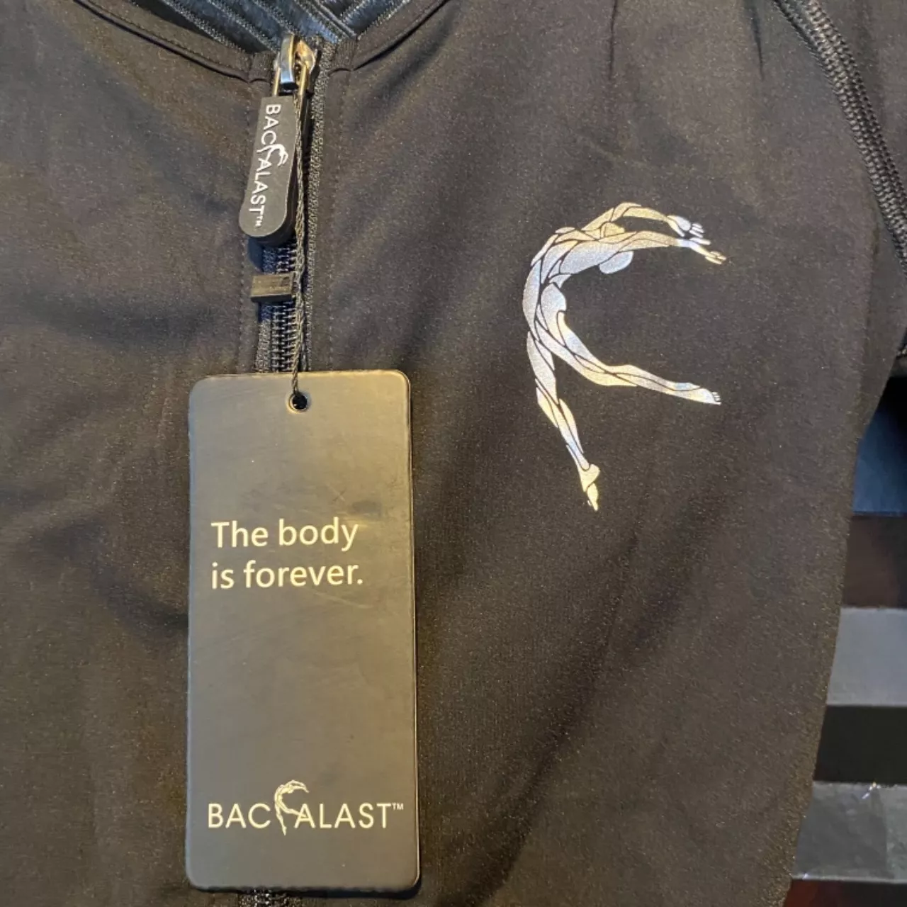 Backalast Compression Posture Jacket (s) - New With Tags | Salvos Stores