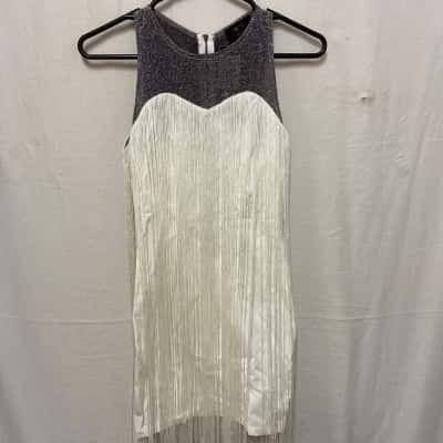  Women’s White Dress