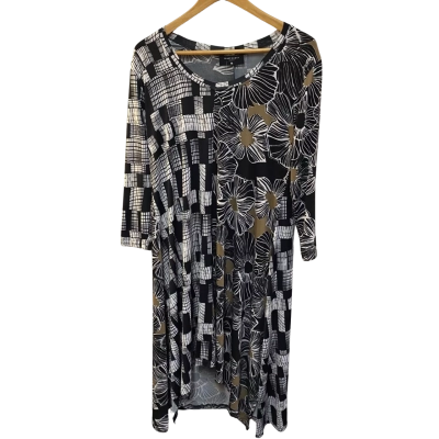 BNWT Jenny  Scott Womens  Size M Black/Pattern Dress 