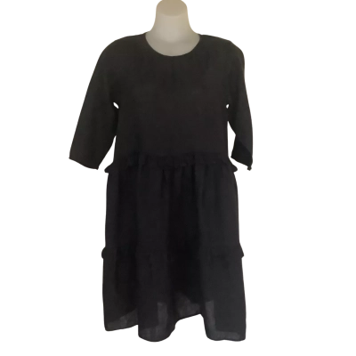 Who’s Charlie.  Rosie Long Sleeve Black Linen Dress.   Size S/M