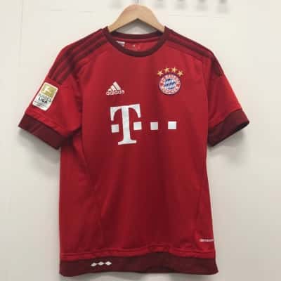 Adidas FC Bayern Munich Kids  Size 15 / 16 Top  Red 