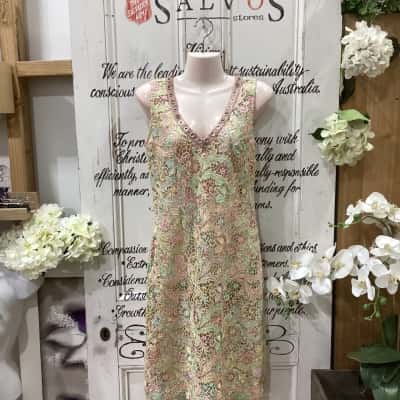 Trelise Cooper Brand! Women's  Size 8 Shift Dress Cream / Gold / Green / Multicoloured / Pink! BEAUTIFUL FLORAL SHIFT DRESS! WITH GOLD DETAILING!