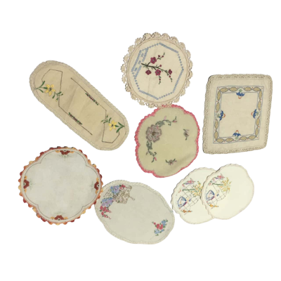 8 Vintage Embroidered Decorated Doileys, Table Mats     SRLM
