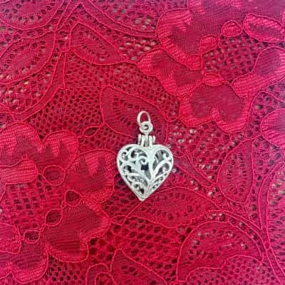 Kaedesigns 925 Silver Filigree Heart Locket Pendant