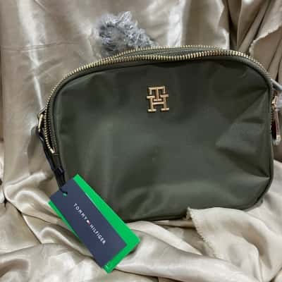 Tommy Hilfiger Womens Cross Body Bag Green 