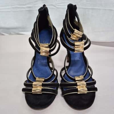 Coach Womens  Size 7.5 Heels Beige / Gold 