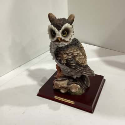 Unique Collection-porcelain like hand made Owl on stand