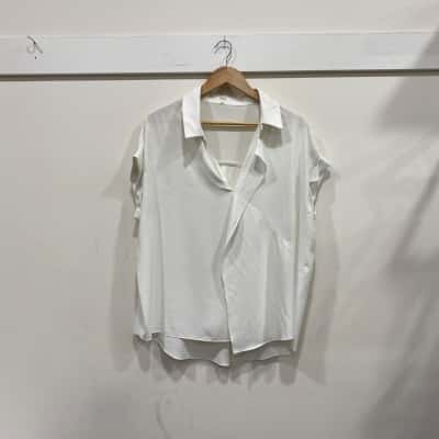Willa Womens  Size 12 Short Sleeve Top White 