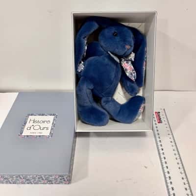 Histoire d’Ours Paris plush bunny in original gift box.