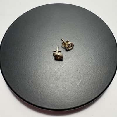 925 Sterling Silver Love Heart Stud Earrings 