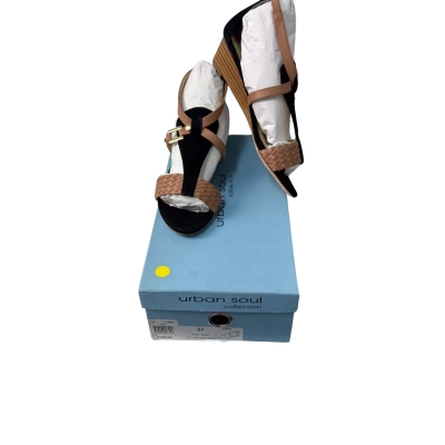 BNWT Urban Soul Womens  Size 37 Sandals Black  / Brown 