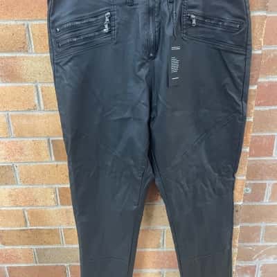  Womens  Size 16 Chic Denim Pants