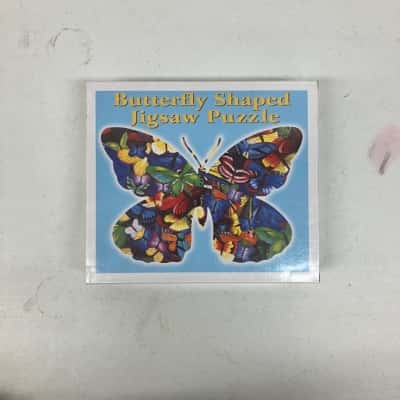 Butterfly Shaped 1000 Piece Jigsaw Puzzle