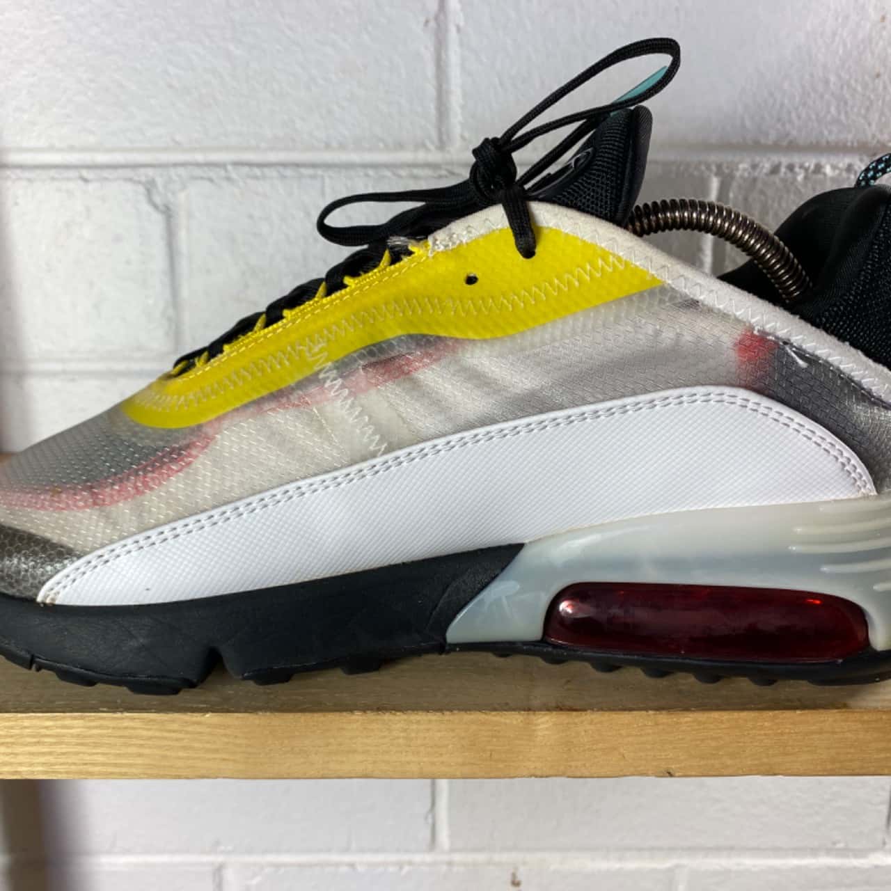 black nike 2090 mens