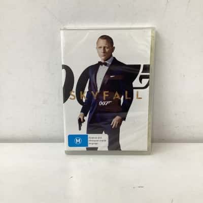 NEW - Skyfall 007 DVD