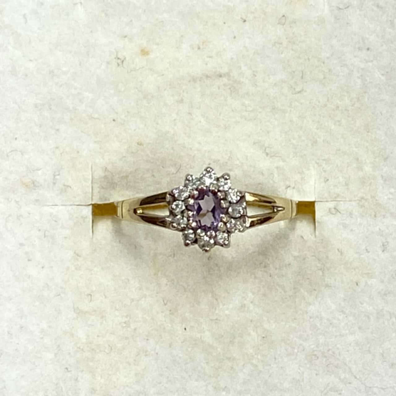 9ct (375) Gold Ring with Amethyst & CZ Stone(s)