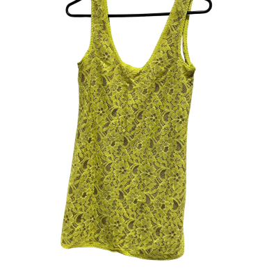 August The Label, Womens Size 6, Yellow. 