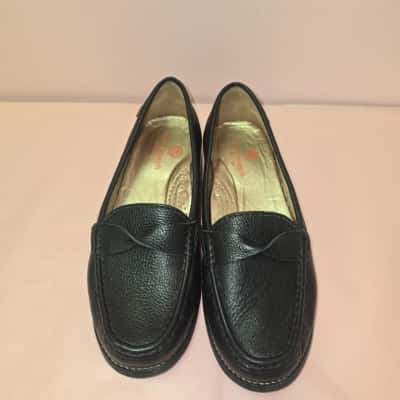 Marc Joseph Womens Size 7 Loafers Black  