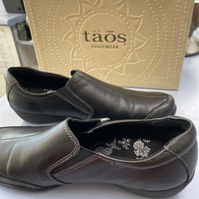 Täōs Black Loafers   Size US 10 , EU 42   