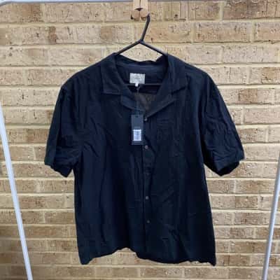 Arvust Mens black button up  Size XL 