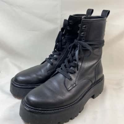 KURT GEIGER MATILTA LACE UP COMBAT ANKLE BOOTS LEATHER EU38