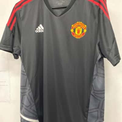 Manchester United Adidas Mens  Size L Jersey Black  / Red 