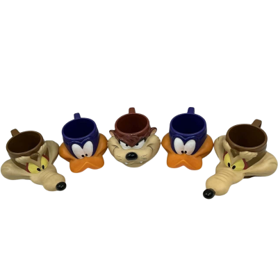 Vintage Looney Tunes mug set