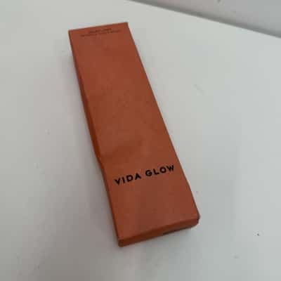 NEW - Vida Glow - Hairology Paddle Brush - RRP USD $20