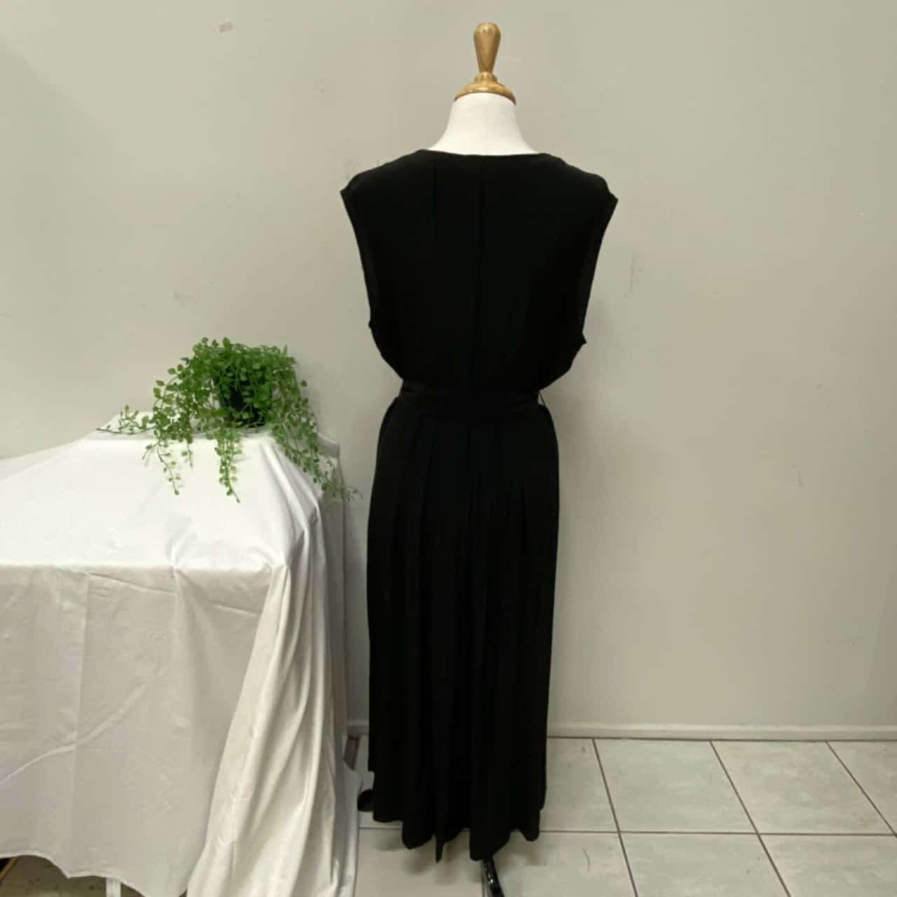 chinese dress ladies Alberta Black Linen Blend Dress