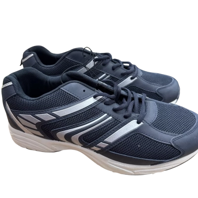  Circuit Mens  Size 12 Navy Blue runners 