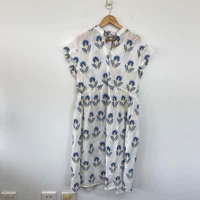 Zara White Floral Short Sleeve Button Detail Midi Dress  Size S 