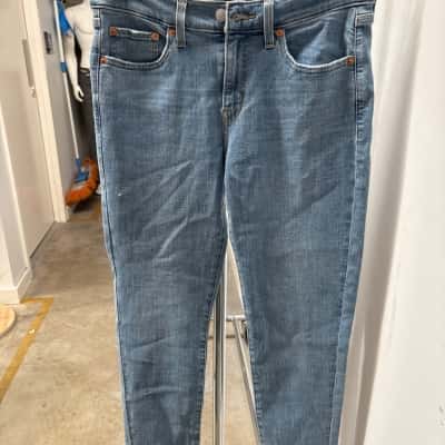 Levis Women’s - Size 27 - Boyfriend Jeans - NEW WITH TAGS 