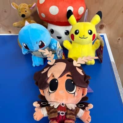 Plush bundle *ALL NEW with tags 