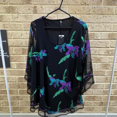 Taking Shape Womens Florette embroidered top Size M 