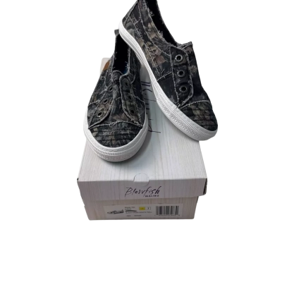 BNWT Blowfish Size 37.5 slip on Sneakers Black  / Grey 