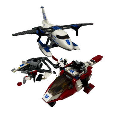 Lego Police Water Plane and Emergency Helicopter Peices Missing!!