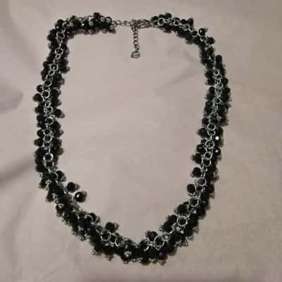  Womens Necklace -black glassy beads