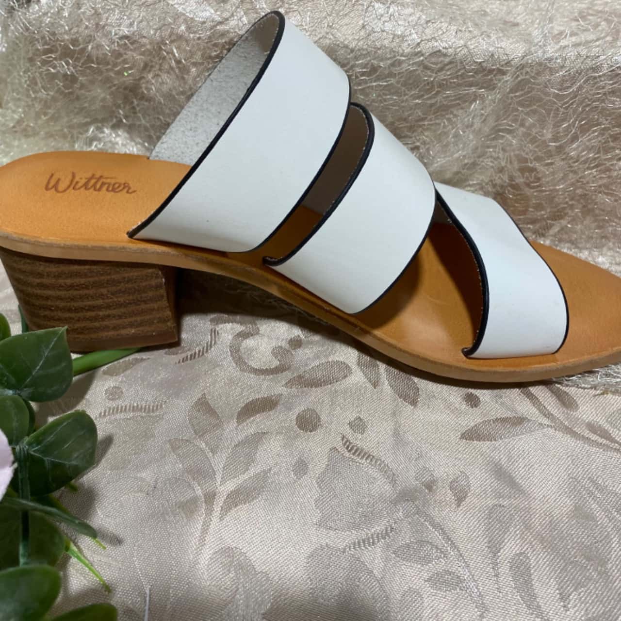 wittner white sandals