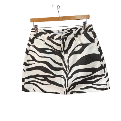 ENA PELLY Womens  Size 30 Mini Skirt Animal print / Black  / White 