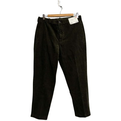 Uniqlo Men’s Size 30 / M Green Smart Ankle Corduroy Pants