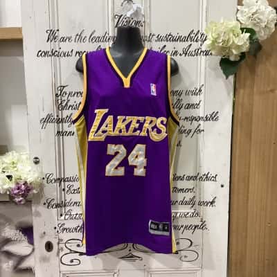 NBA BRAND! L.A LAKERS BASKETBALL JERSEY! NO: 24 KOBE BRYANT! Unisex 