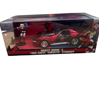 HARLY QUINN & 1969 CORVETTE STINGRAY CAR jada die-cast DC 