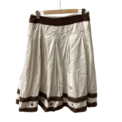  Barkins Womens  Size 12 pleated skirt E